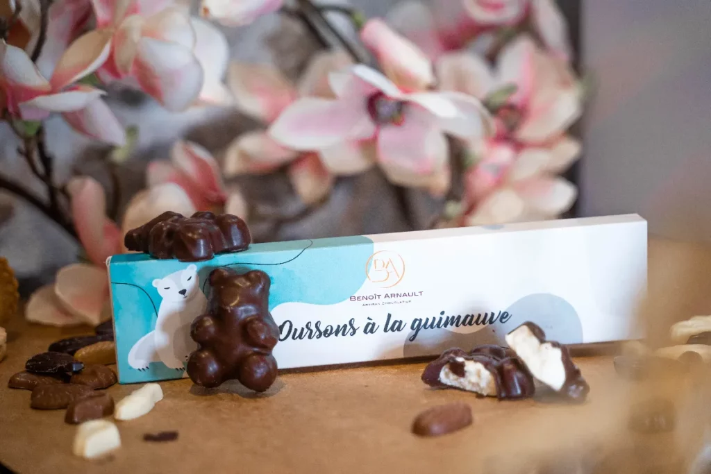 Oursons à la guimauve au chocolat dans la boutique Benoît Arnault